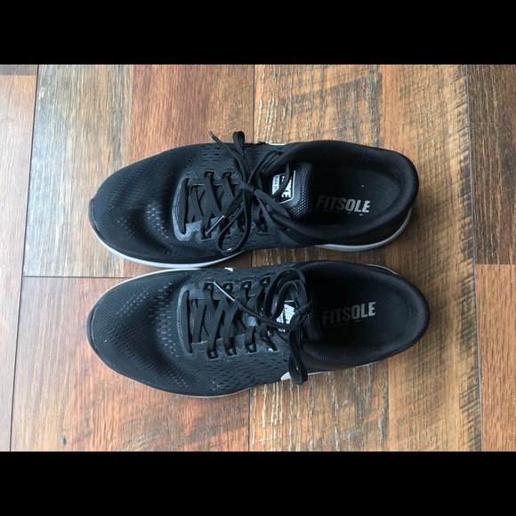 Nike flynit running shoes - Picture 2 of 3